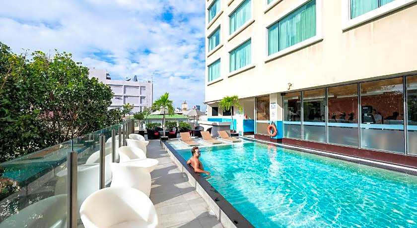 Hilton Garden Inn Bangkok Silom