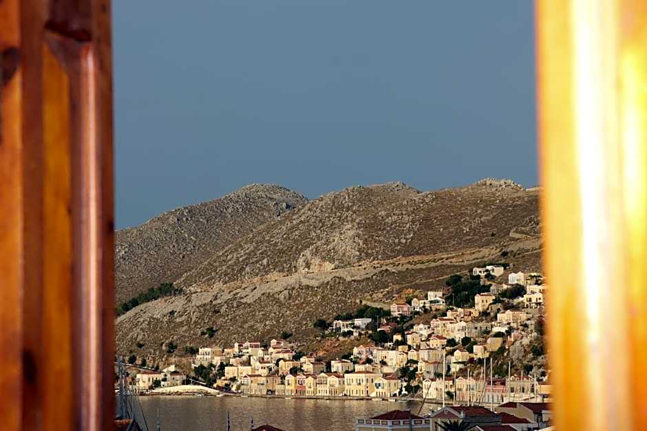 Grace Hotel & Studios