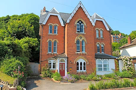 Ashbury Bed & Breakfast