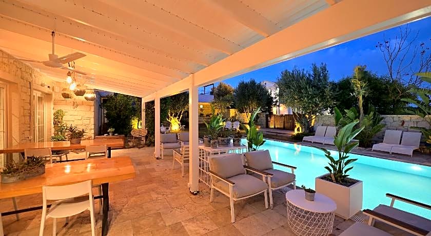 Peremere Alaçati Otel