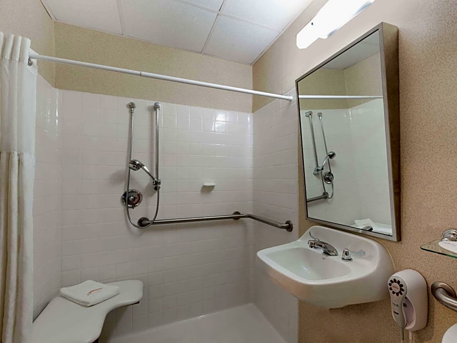 Ramada by Wyndham Yonkers