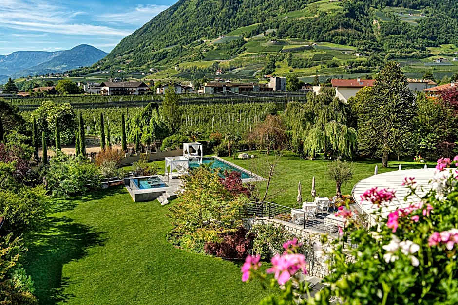 FAYN garden retreat hotel