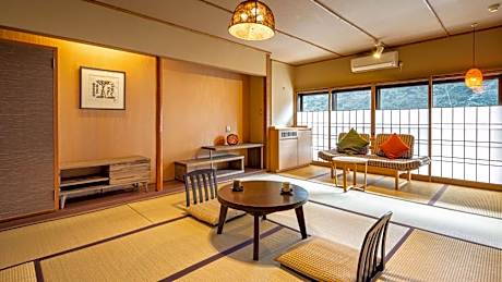 Japanese-Style Room