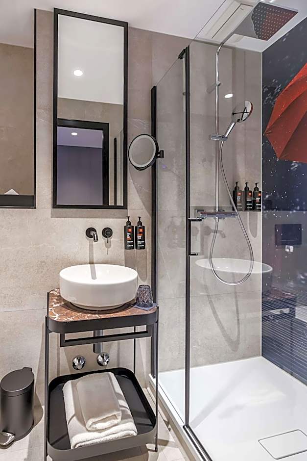 Radisson RED Berlin Kudamm 