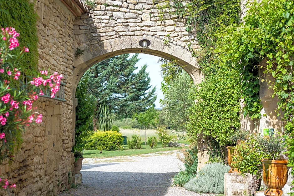 Mas de la Rivoire B&B