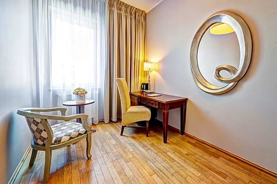 Don Prestige Residence