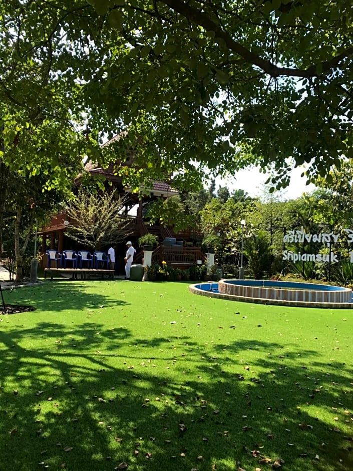 Sripiamsuk Resort Bangkok