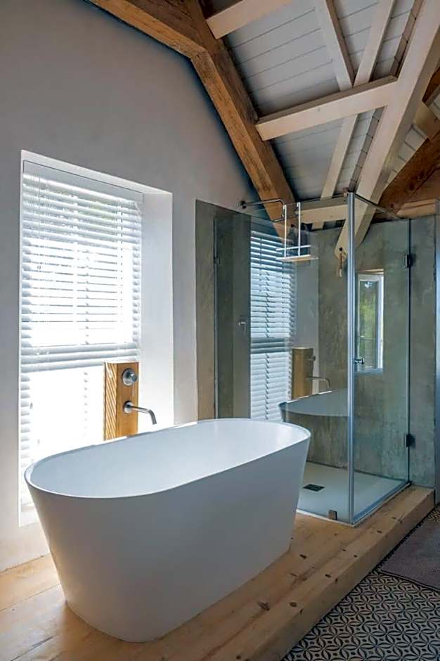 Spacious Post-and-Beam Marvel in quiet McGregor