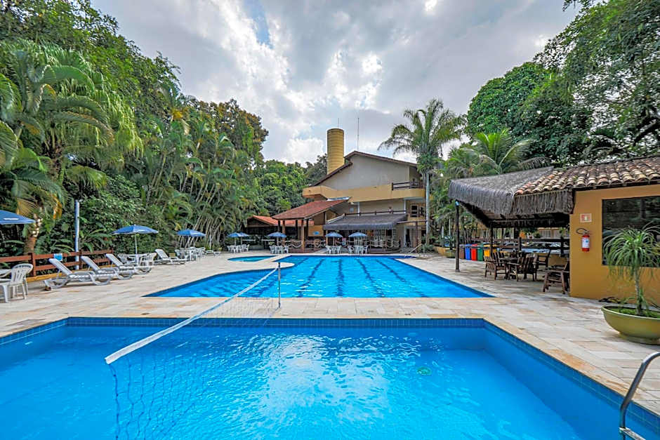 Fabuloso flat 243 Amarílis 2 piscinas climatizadas, carregador veiculo elétrico Riviera de São Lourenço, Bertioga Apartamento Duplex inteiro, cozinha equipada completa, serviço de praia, limpeza e trocas diária de toalhas, wi-fi 500mb