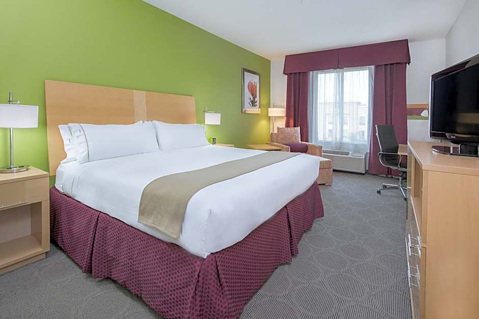 Holiday Inn Express Hotel & Suites Clute-Lake Jackson By IHG