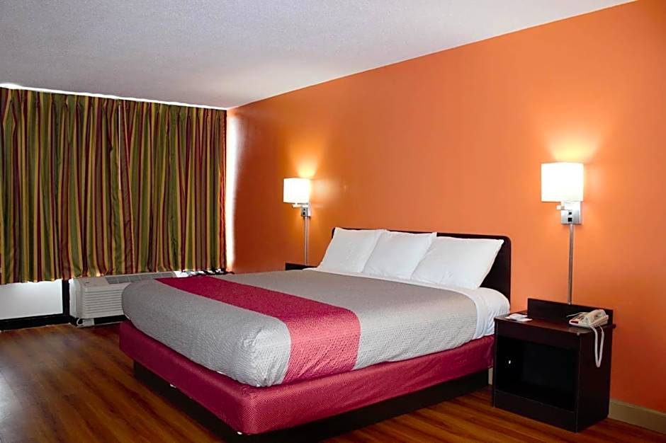 Motel 6-Cleveland, TN