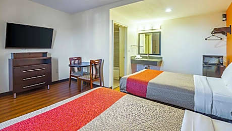 Motel 6 Hesperia, CA - East