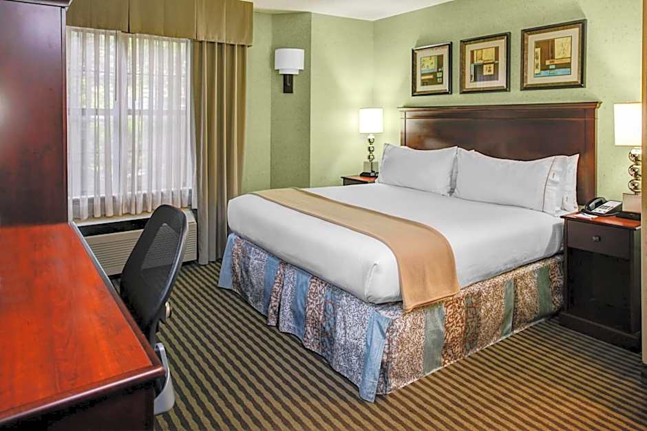 Holiday Inn Express Hotel & Suites Atlanta Buckhead By IHG