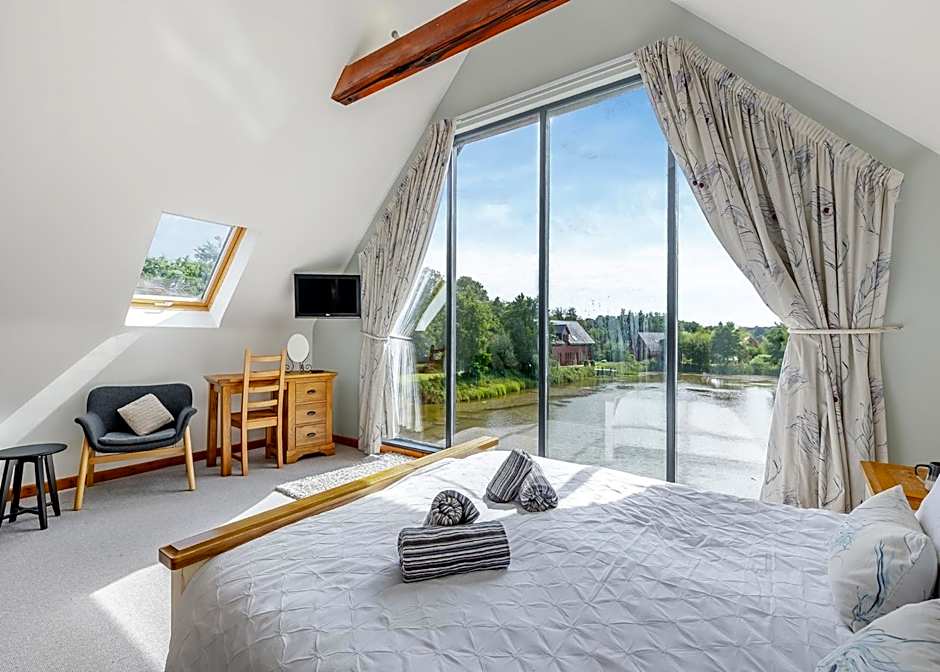 Anglesey Lakeside Lodges