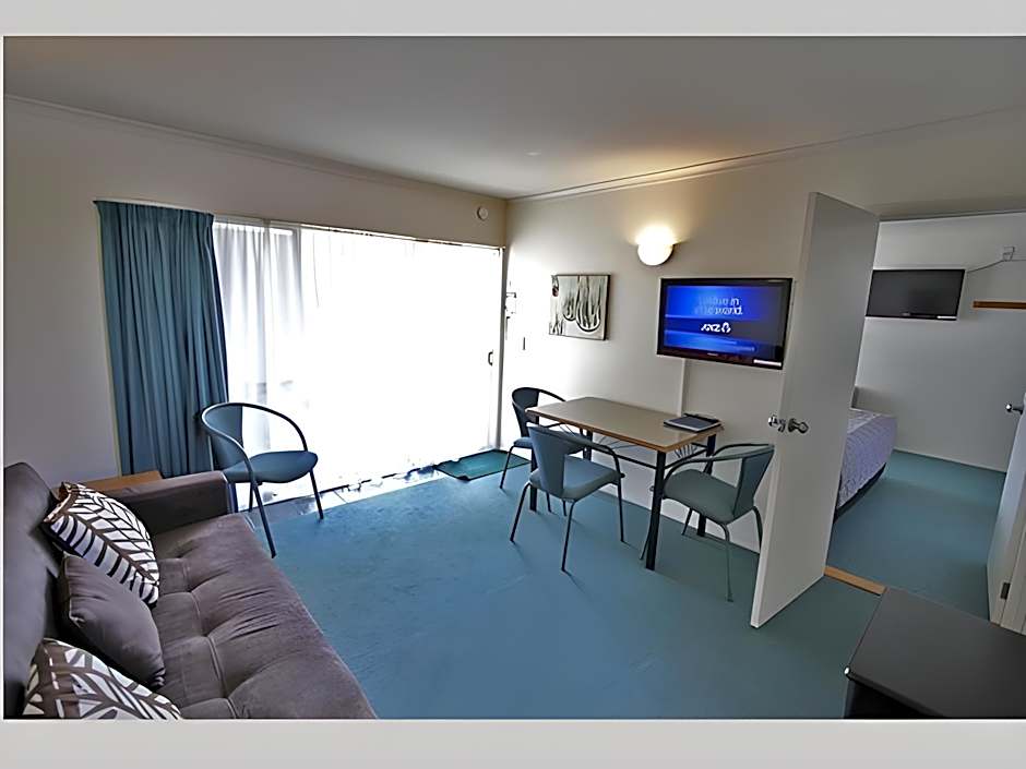 Photo 1 of 4 of Deluxe 3 Bedroom