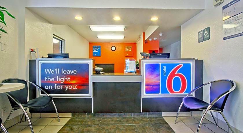 Motel 6 Dania Beach, FL