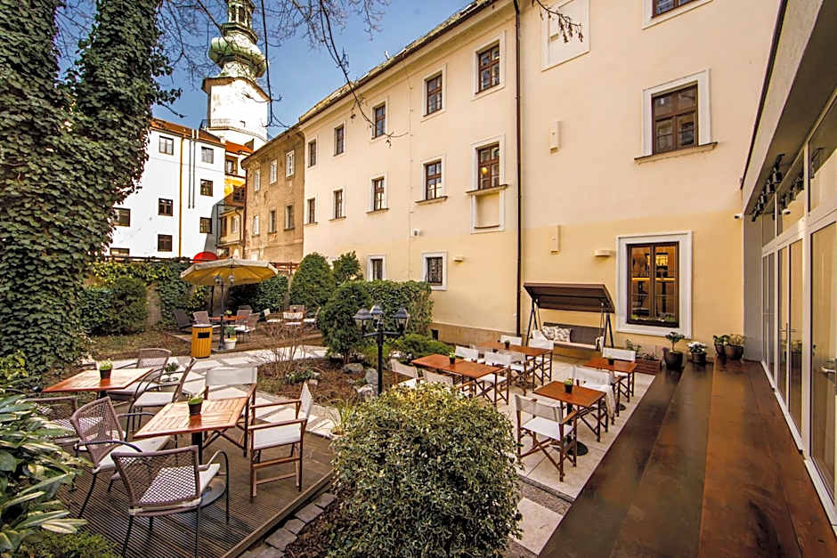 BEIGLI Hotel & Garden