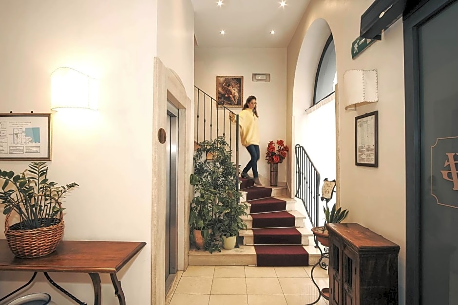 Hotel Galileo