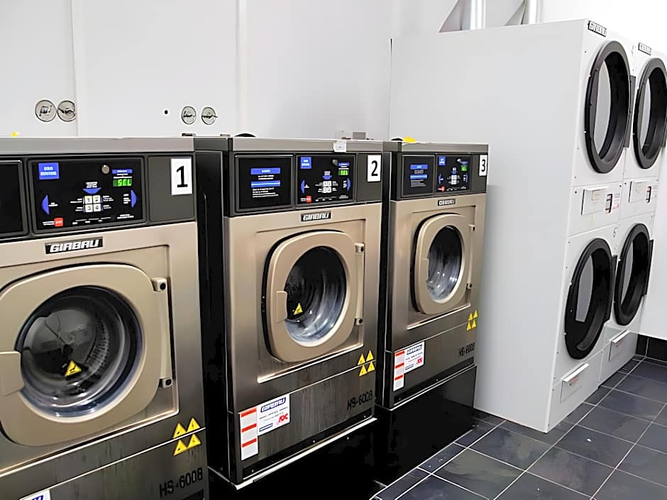 Crown on Darby Apartment