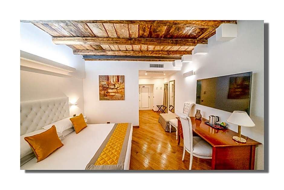 Maison Spagna Suites