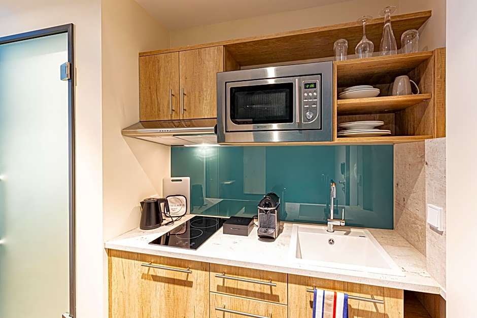 Stellaris Apartment Hotel