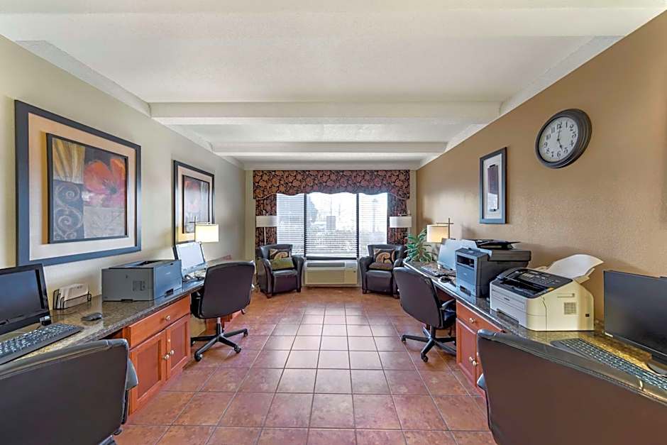 Best Western Plus Madison-Huntsville