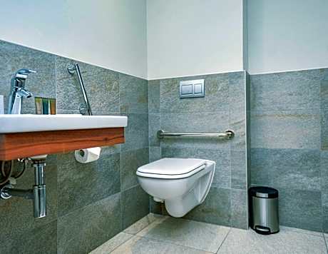 Premium Twin Room with City View