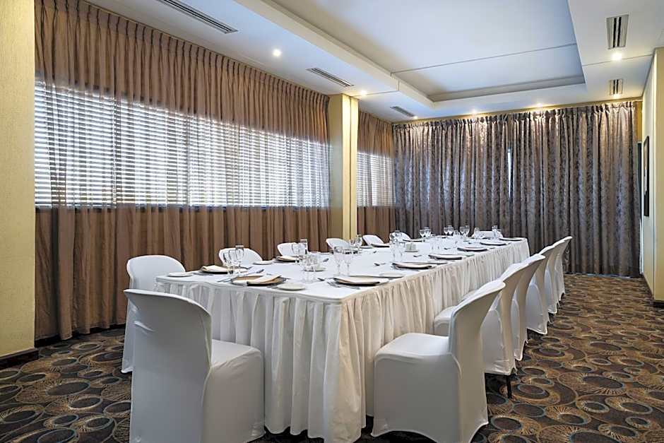 Premier Hotel O.R. Tambo