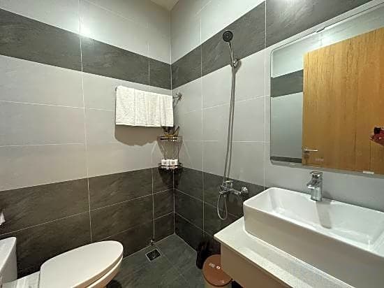 OYO 1192 Victory Hotel Dien Ban