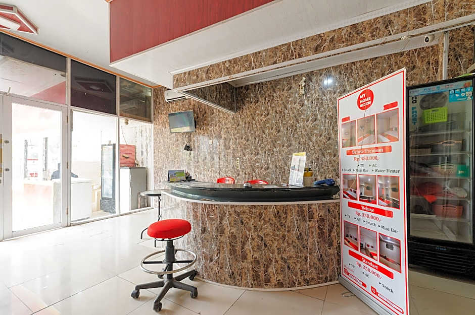 My home2 Mall Ciputra Cibubur RedPartner