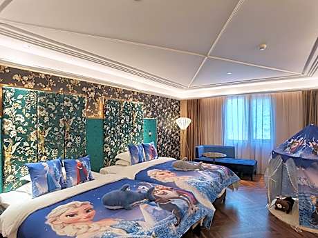 WH - Warm Destress Family Room