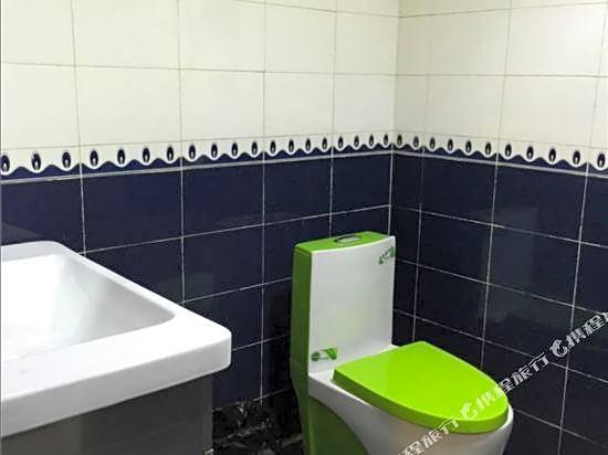 Lishan Youpin Hotel (Guangzhou East Railway Station Shahe Clothing City)