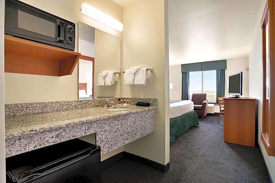 Travelodge by Wyndham Bill WY Thunder Basin Ntl Grassland