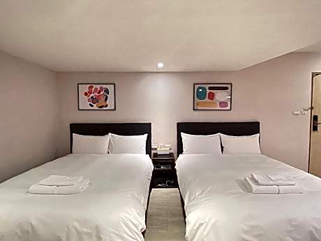 Comfort Theater Room - No Window