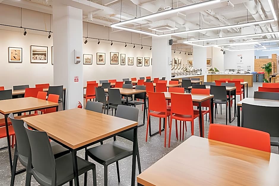 Kenny Stay Jeju Mosulpo