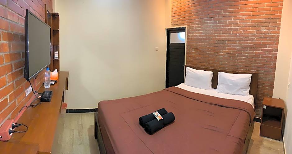 Prime Adisucipto Hotel