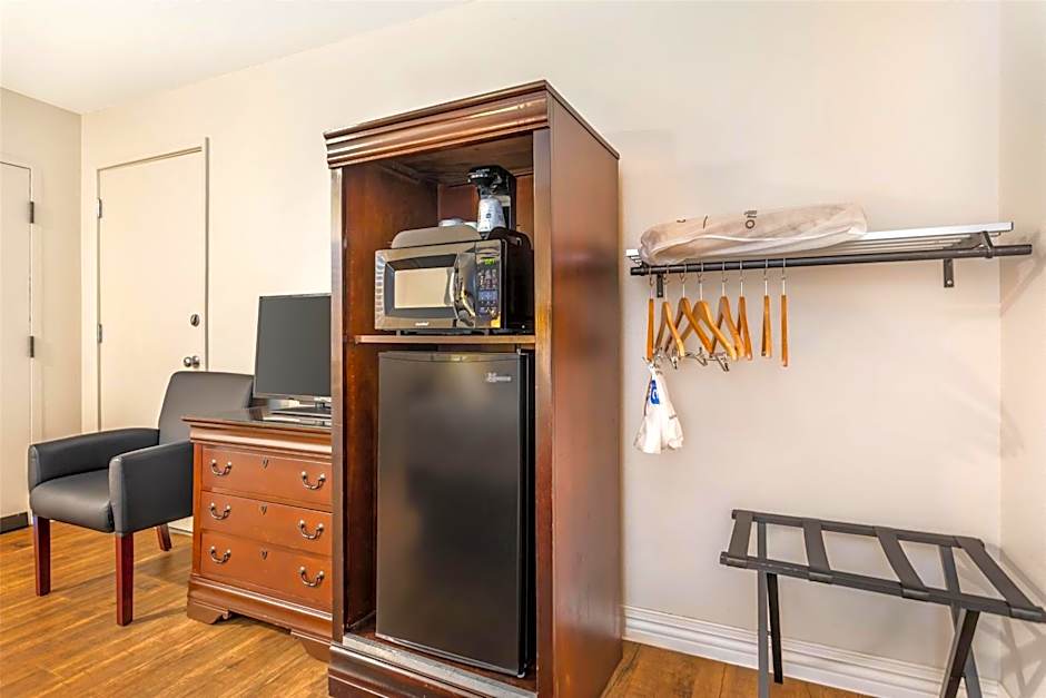 Best Western Rose Garden Inn