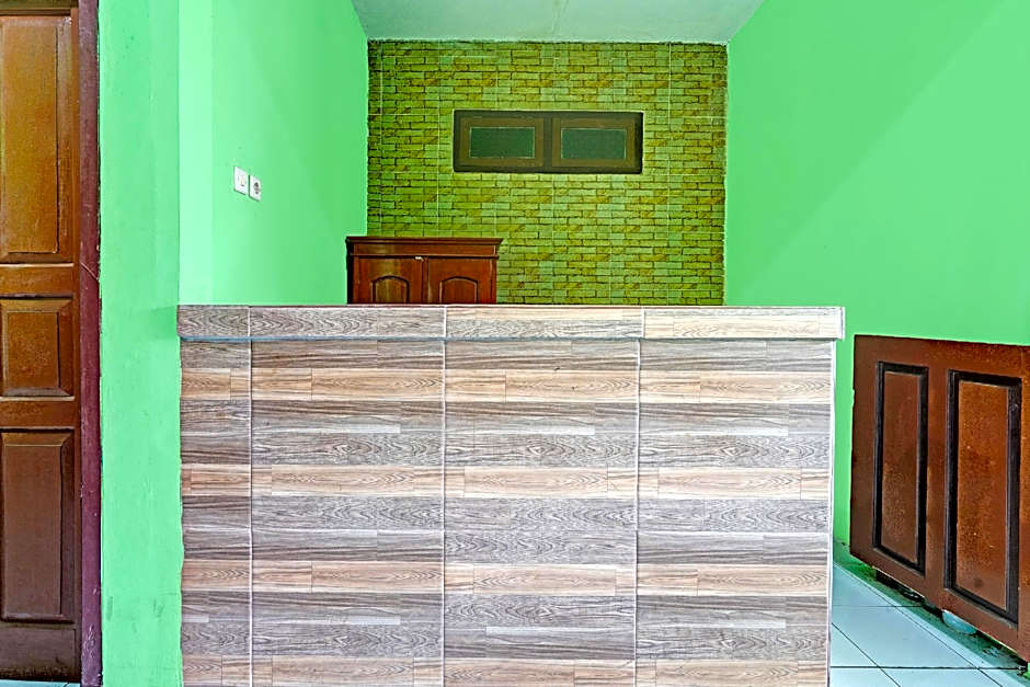 OYO 92062 Pondok Aurel Wahidin