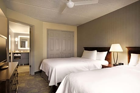 2 Queen Beds 1 Bedroom Suite Nonsmoking