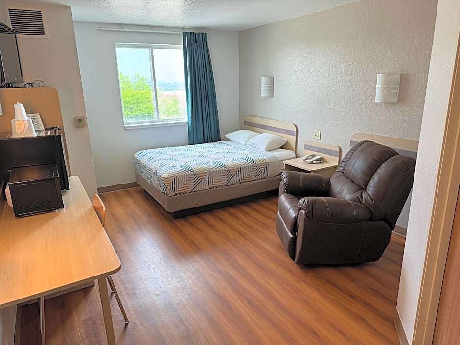 Motel 6-Avoca, IA