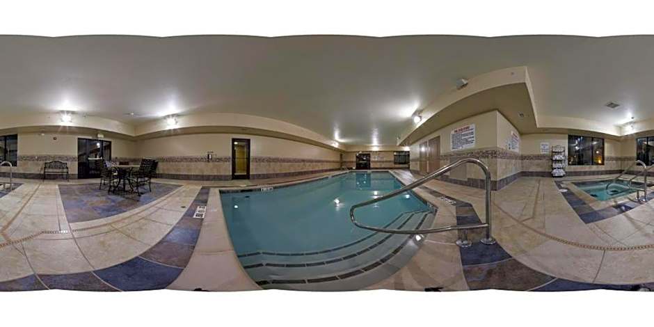 Holiday Inn Express Hotel & Suites Grand Island By IHG