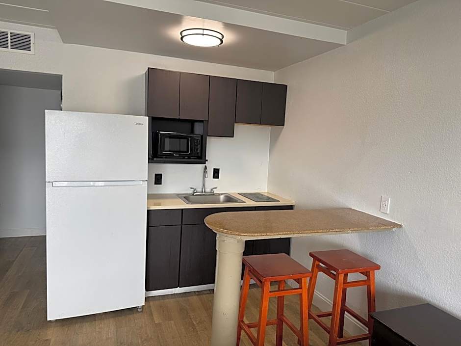 Belmont Inn & Suites Virginia Beach