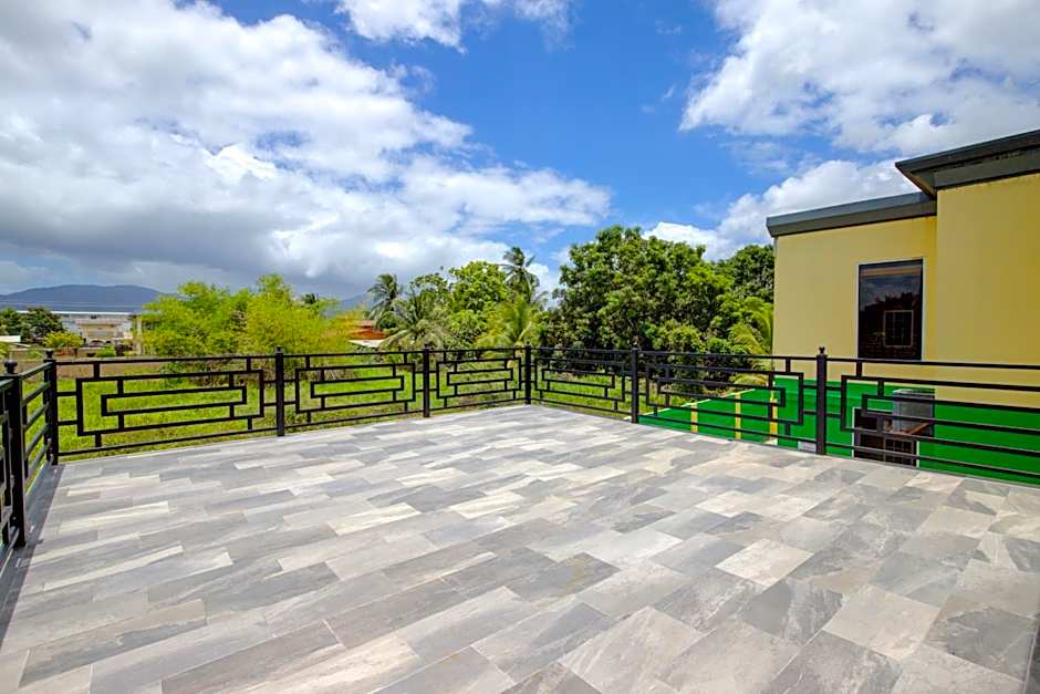 Airport Suites Hotel