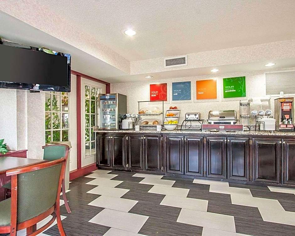 Quality Inn Edmund Pettus Bridge Area