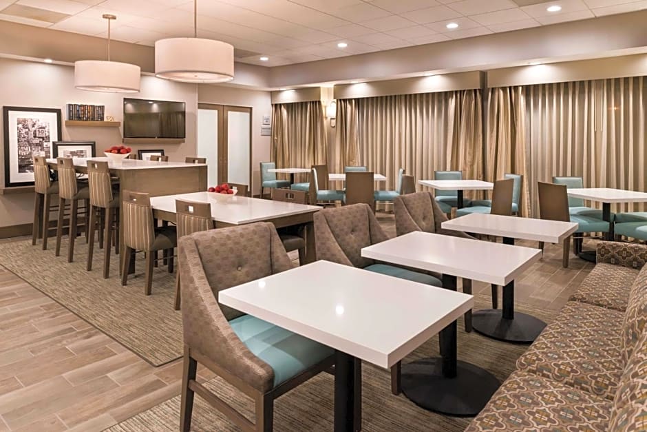 Hampton Inn Channel Islands Harbor