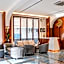 Riverside Hotel