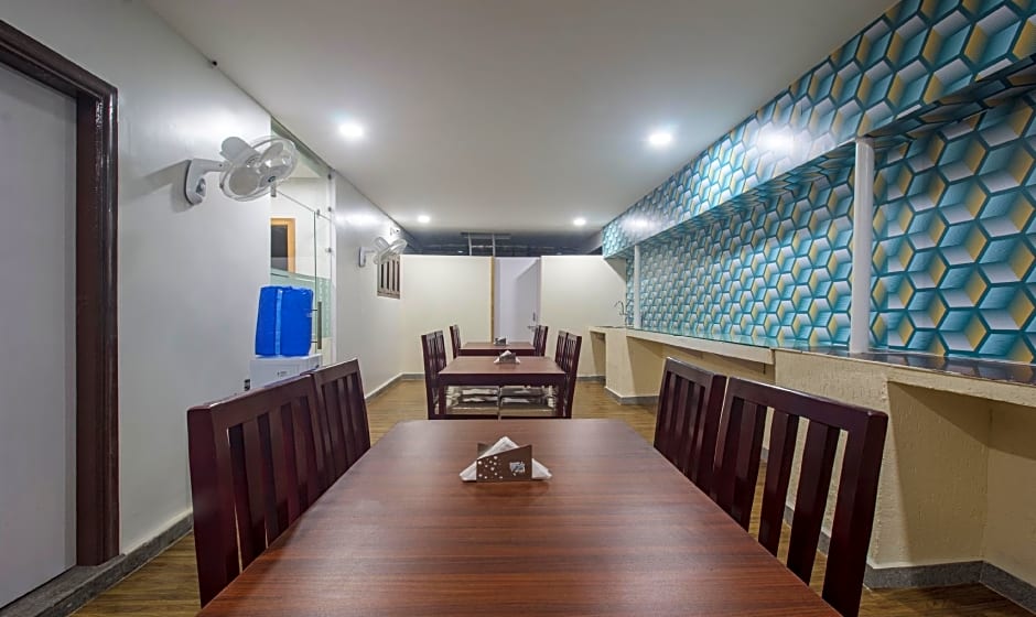 Itsy Hotels Kruthika Inn