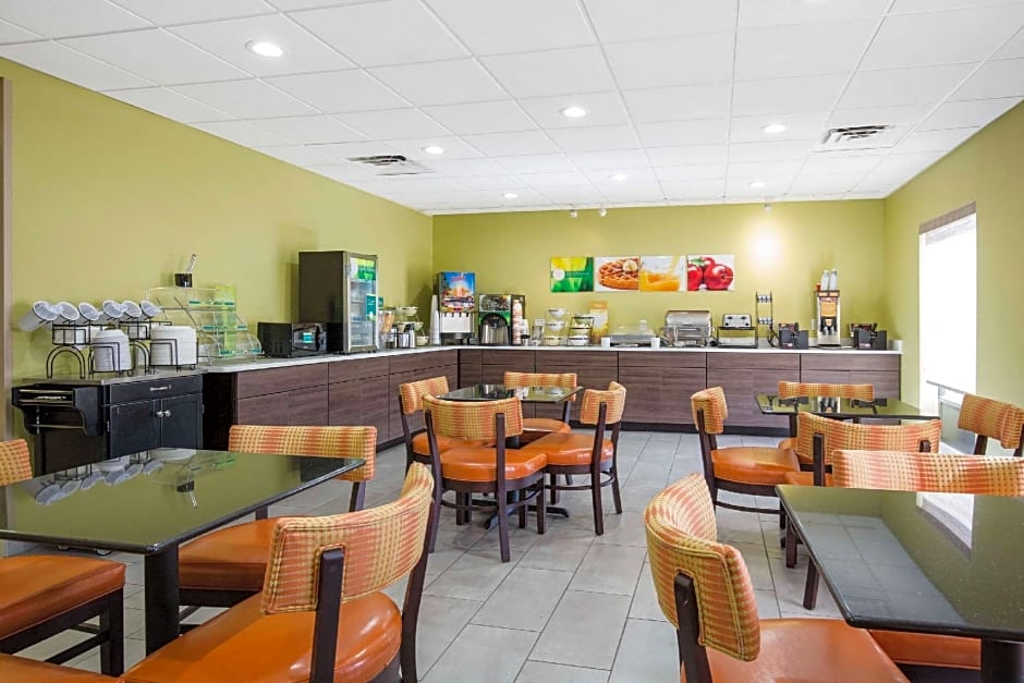 Quality Inn & Suites Arnold – St Louis – Arnold, MO