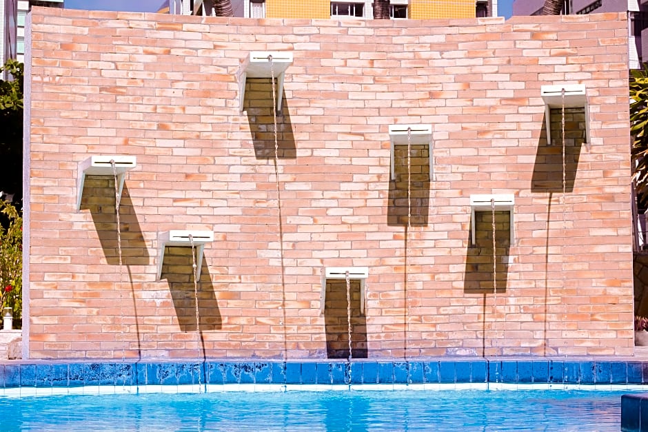 EL Aram Beach e Convention