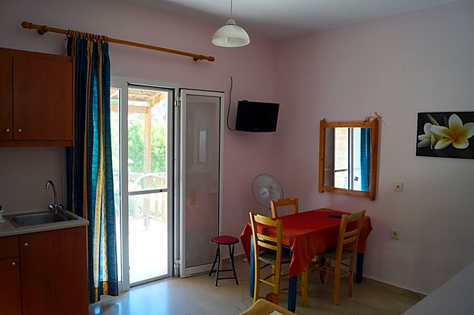 Jason Rooms & Studios